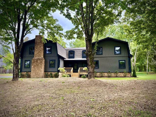 7121 Robinson Dr, Fairview, TN 37062