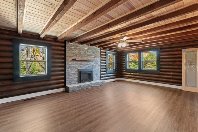 7121 Robinson Dr, Fairview, TN 37062