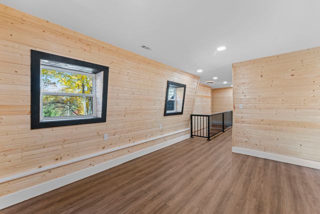 7121 Robinson Dr, Fairview, TN 37062