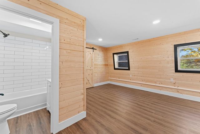 7121 Robinson Dr, Fairview, TN 37062