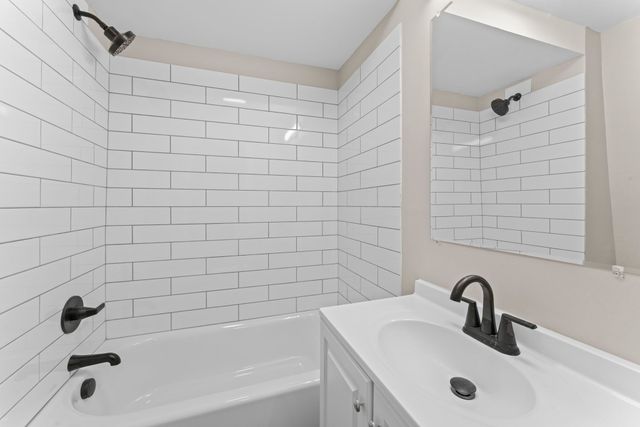 7121 Robinson Dr, Fairview, TN 37062