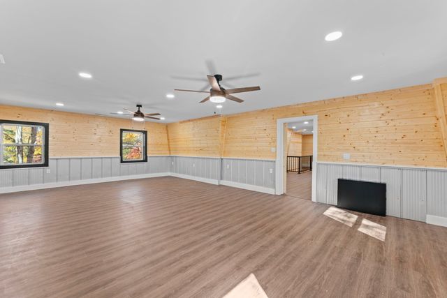 7121 Robinson Dr, Fairview, TN 37062