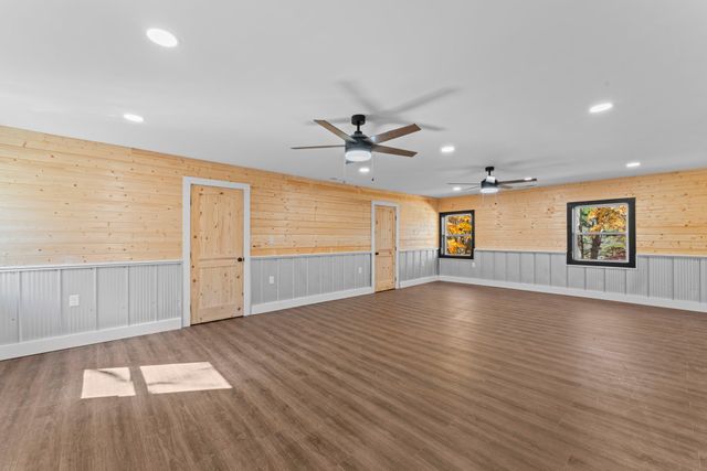 7121 Robinson Dr, Fairview, TN 37062