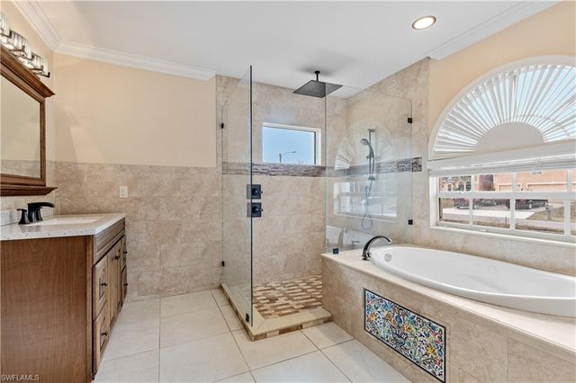 329 NE 9th ST, Cape Coral, FL 33909