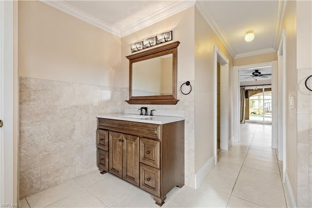 329 NE 9th ST, Cape Coral, FL 33909