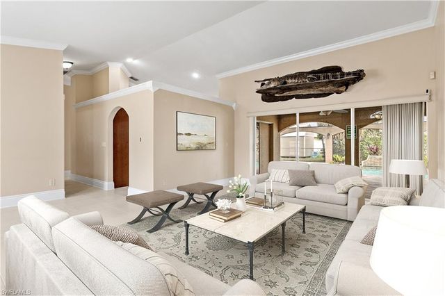 329 NE 9th ST, Cape Coral, FL 33909