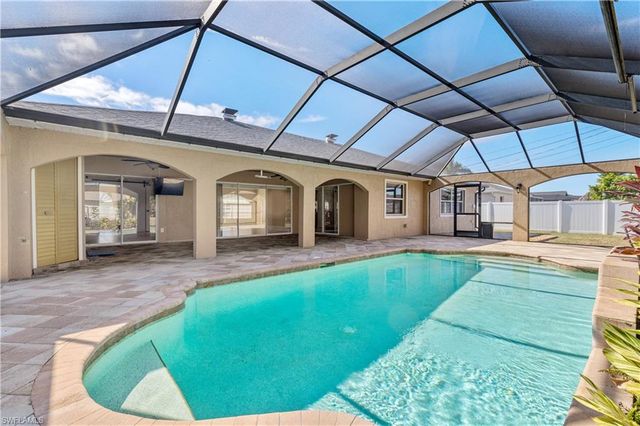 329 NE 9th ST, Cape Coral, FL 33909