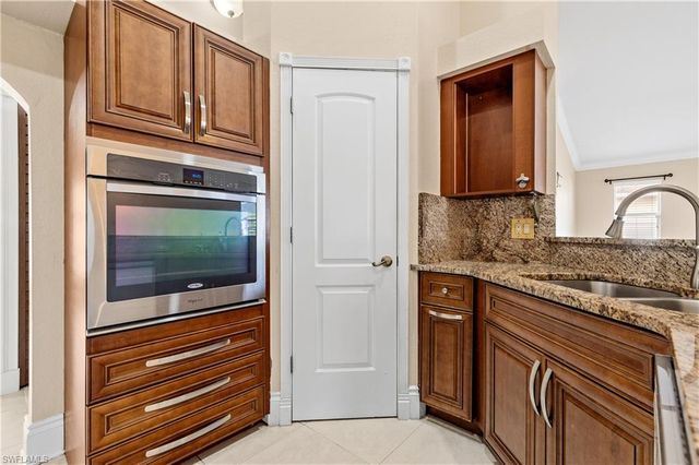 329 NE 9th ST, Cape Coral, FL 33909