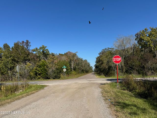 10645 TURPIN Avenue, Hastings, FL 32145