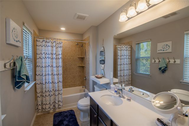 629 Fox Creek Trail, Fort Worth, TX 76131