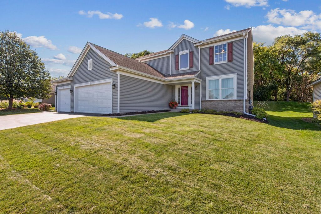 4115 Oakbrooke Curve, Eagan, MN 55122
