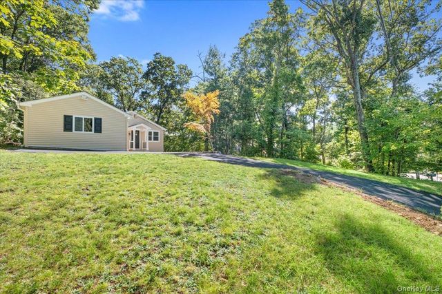 110 Pleasant Road, Lake Peekskill, NY 10537