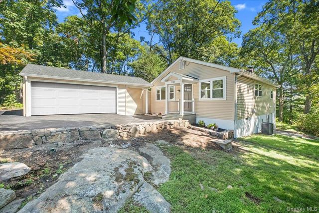 110 Pleasant Road, Lake Peekskill, NY 10537