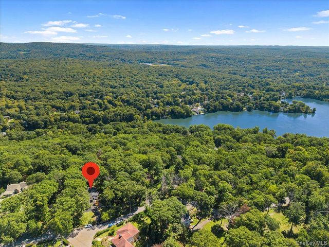 110 Pleasant Road, Lake Peekskill, NY 10537