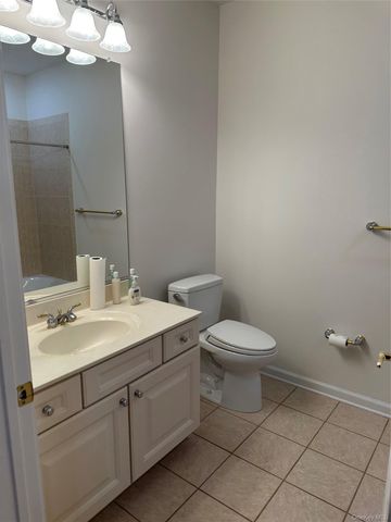 28 N De Baun Avenue 201, Suffern, NY 10901