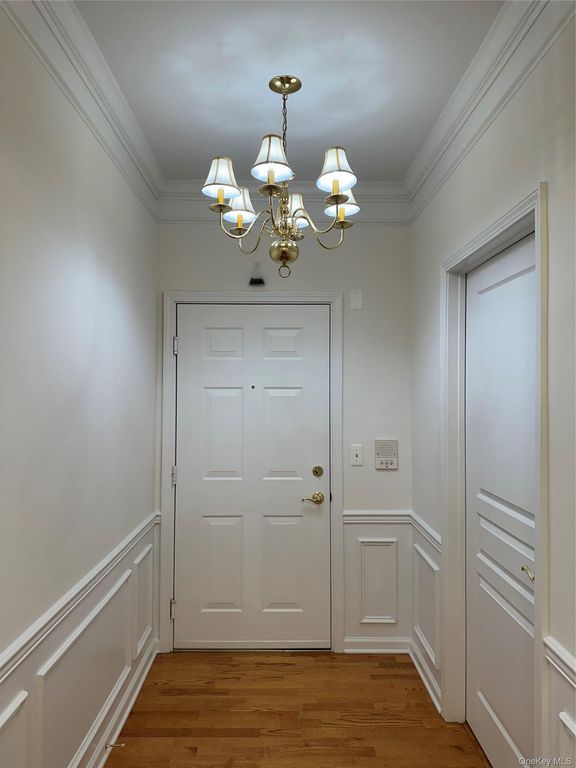 28 N De Baun Avenue 201, Suffern, NY 10901 — photo 3
