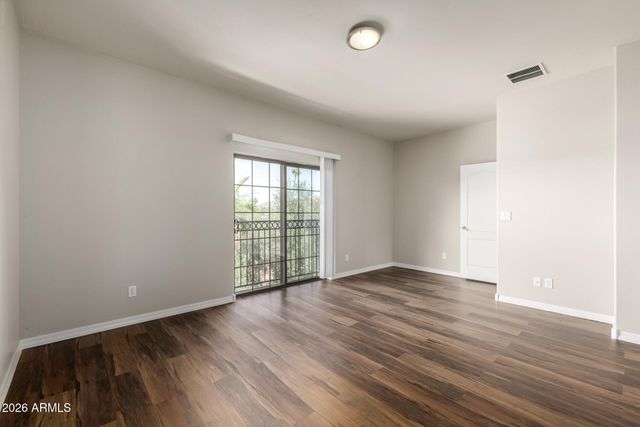 3446 E AVALON Drive, Phoenix, AZ 85018