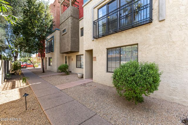 3446 E AVALON Drive, Phoenix, AZ 85018