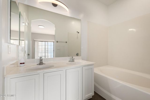 3446 E AVALON Drive, Phoenix, AZ 85018