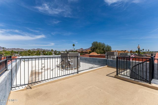 3446 E AVALON Drive, Phoenix, AZ 85018