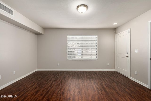 3446 E AVALON Drive, Phoenix, AZ 85018