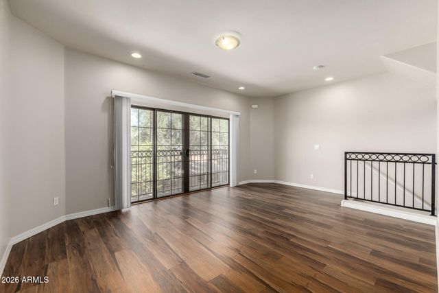 3446 E AVALON Drive, Phoenix, AZ 85018