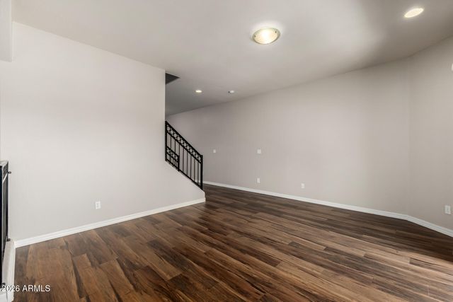 3446 E AVALON Drive, Phoenix, AZ 85018