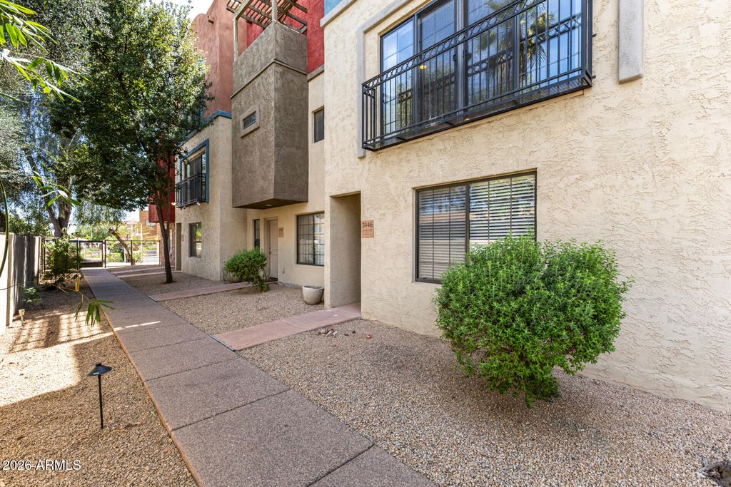 3446 E AVALON Drive, Phoenix, AZ 85018 — photo 2