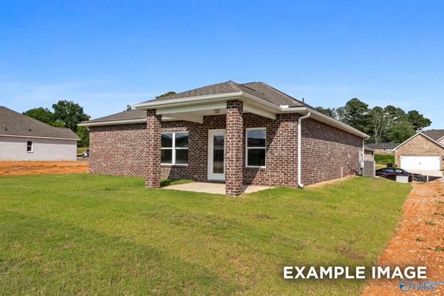 118 Luxor Avenue, Owens Cross Roads, AL 35763