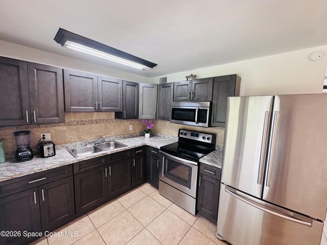 1812 Oakwood Drive, Melbourne, FL 32935