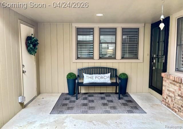 12306 Pinecrest Drive, Plymouth Charter Township, MI 48170