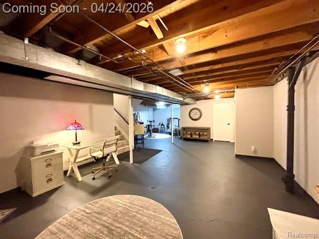 12306 Pinecrest Drive, Plymouth Charter Township, MI 48170
