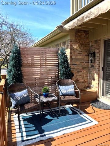 12306 Pinecrest Drive, Plymouth Charter Township, MI 48170