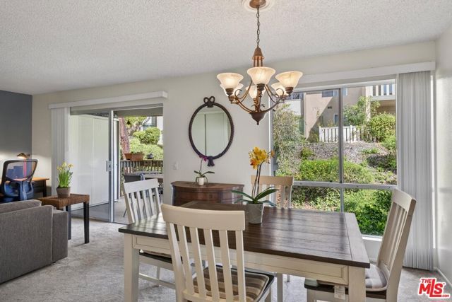 255 Sequoia Court 23, Thousand Oaks, CA 91360