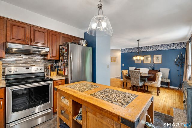 25 Booth Terrace, Hamden, CT 06518