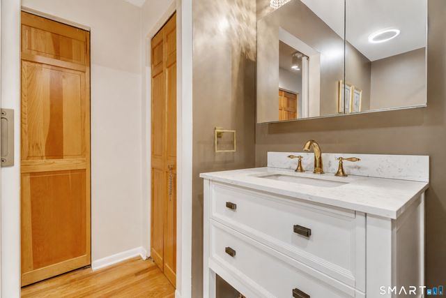 25 Booth Terrace, Hamden, CT 06518
