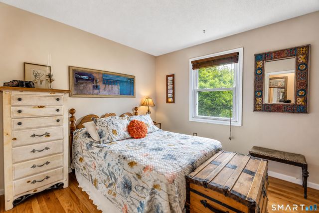 25 Booth Terrace, Hamden, CT 06518