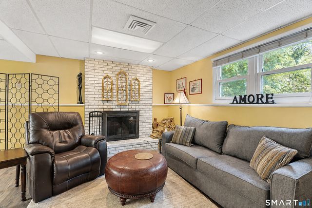 25 Booth Terrace, Hamden, CT 06518