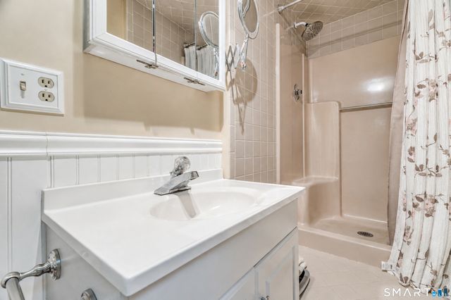 25 Booth Terrace, Hamden, CT 06518