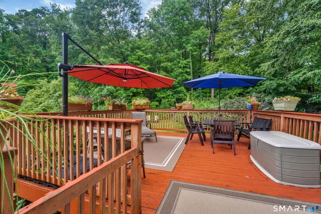 25 Booth Terrace, Hamden, CT 06518