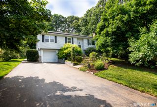 25 Booth Terrace, Hamden, CT 06518