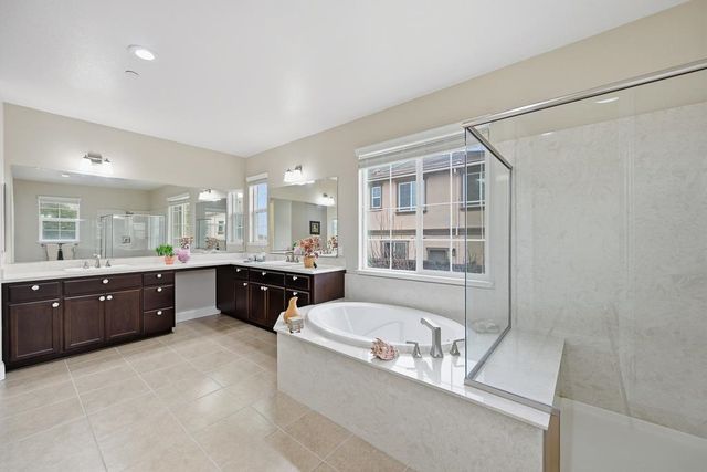 2484 Vernal Dr, Bay Point, CA 94565