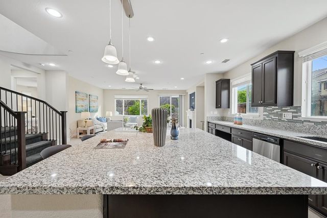 2484 Vernal Dr, Bay Point, CA 94565