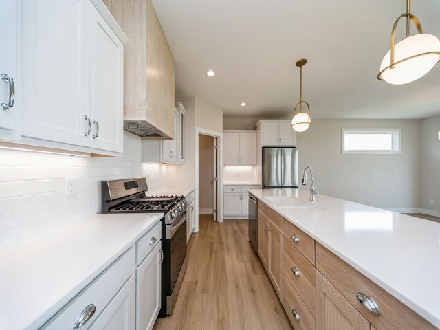 460 NW Gracewood Drive, Waukee, IA 50263