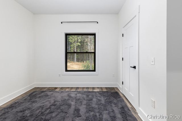 17130 Spruce Cove Trail NE, Gowen, MI 49326