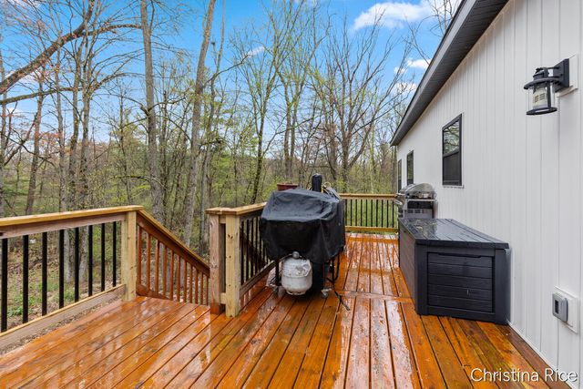 17130 Spruce Cove Trail NE, Gowen, MI 49326