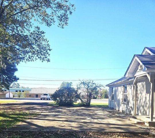 527 E 2nd South Street, Prescott, AR 71857