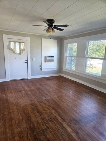 527 E 2nd South Street, Prescott, AR 71857