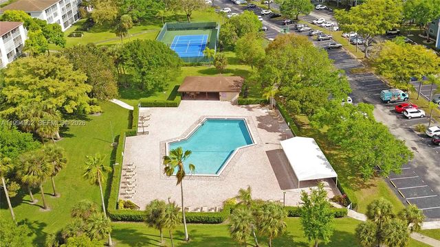 1501 SW 134th Way 212D, Pembroke Pines, FL 33027
