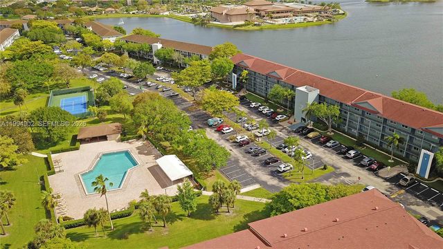 1501 SW 134th Way 212D, Pembroke Pines, FL 33027